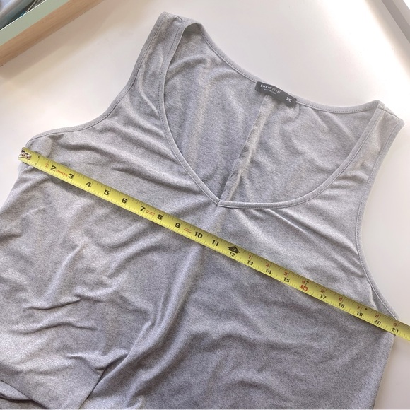 Swing tank top with lace trim - Picture 3 of 4